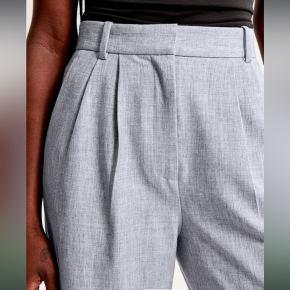 A&F Sloan Tailored Wide Leg Pant in Grey - Picture 4 of 11